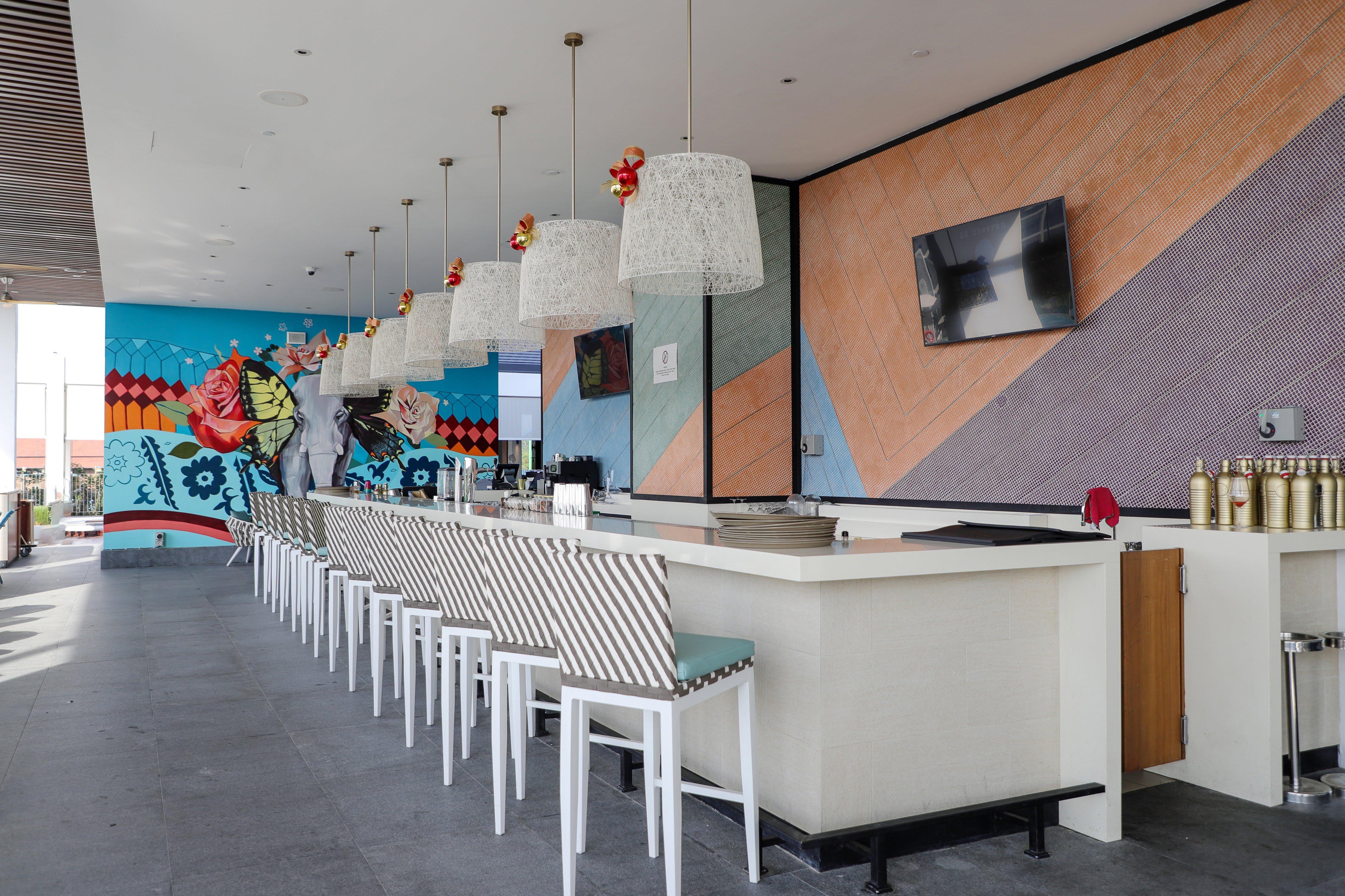 โรงแรมฮาร์ดร็อค เดซารู โคสต์ เดอซารู ภายนอก รูปภาพ The interior of the restaurant