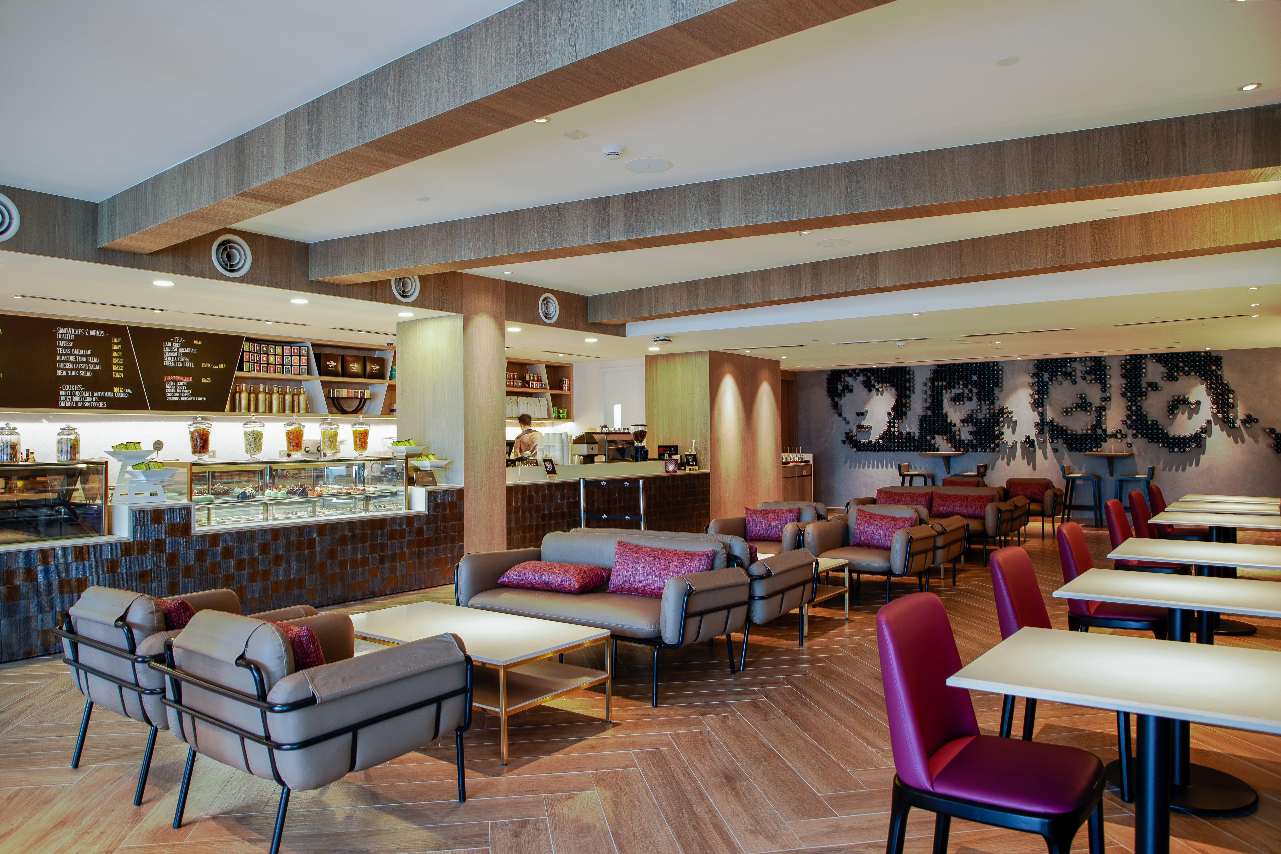 โรงแรมฮาร์ดร็อค เดซารู โคสต์ เดอซารู ภายนอก รูปภาพ The lounge at the airport