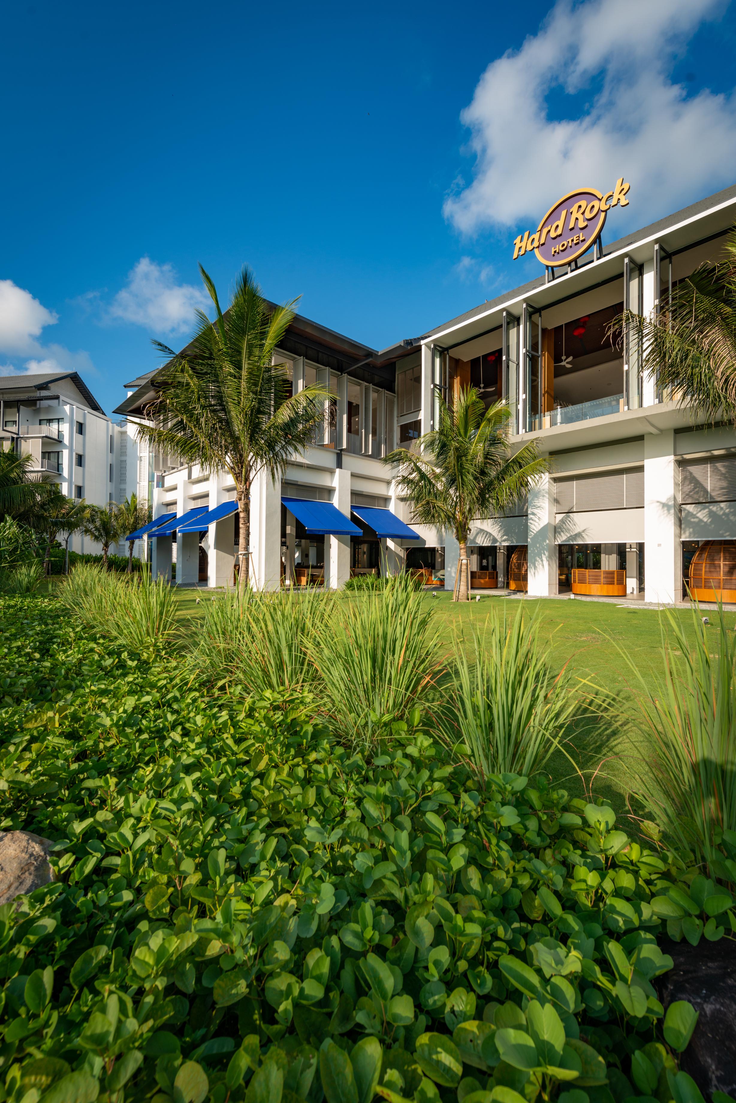 โรงแรมฮาร์ดร็อค เดซารู โคสต์ เดอซารู ภายนอก รูปภาพ The Village